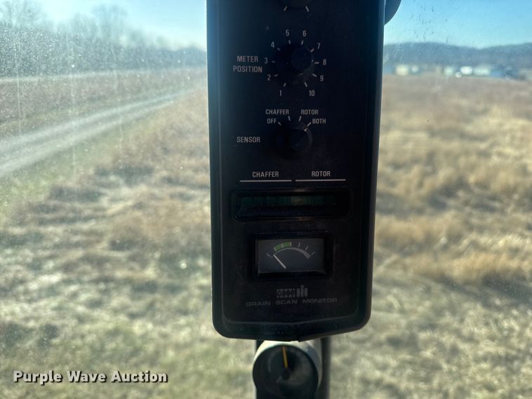 image for item FK0884 1991 Case  1660 Axial-Flow  RWA combine