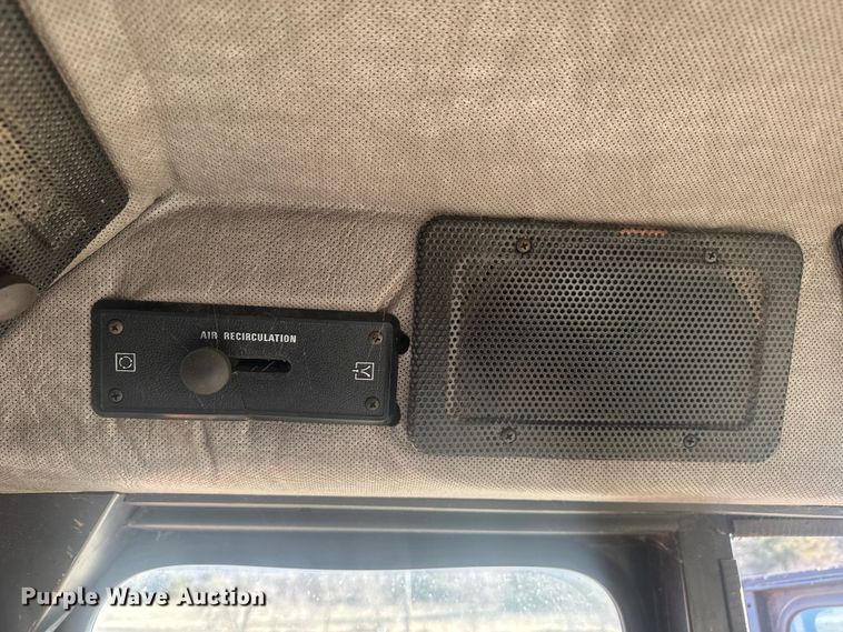 image for item FK0884 1991 Case  1660 Axial-Flow  RWA combine