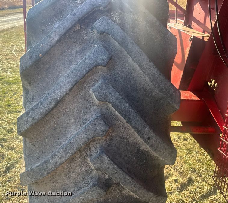 image for item FK0884 1991 Case  1660 Axial-Flow  RWA combine