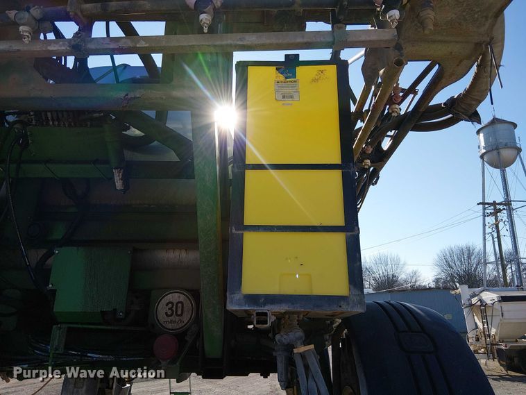 image for item FK0902 John Deere 4730 sprayer