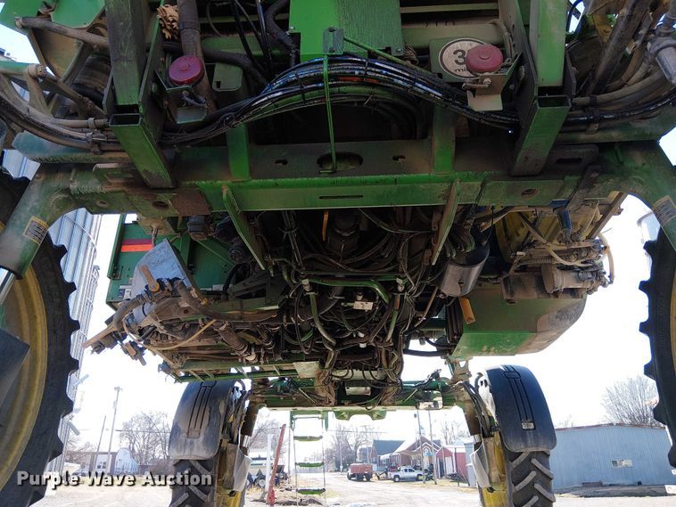 image for item FK0902 John Deere 4730 sprayer