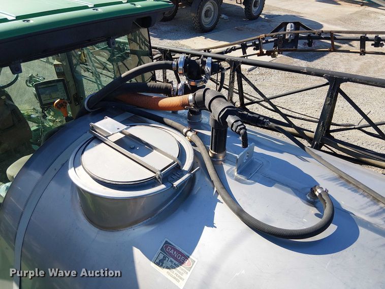 image for item FK0902 John Deere 4730 sprayer