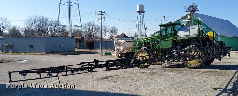 image for item FK0902 John Deere 4730 sprayer