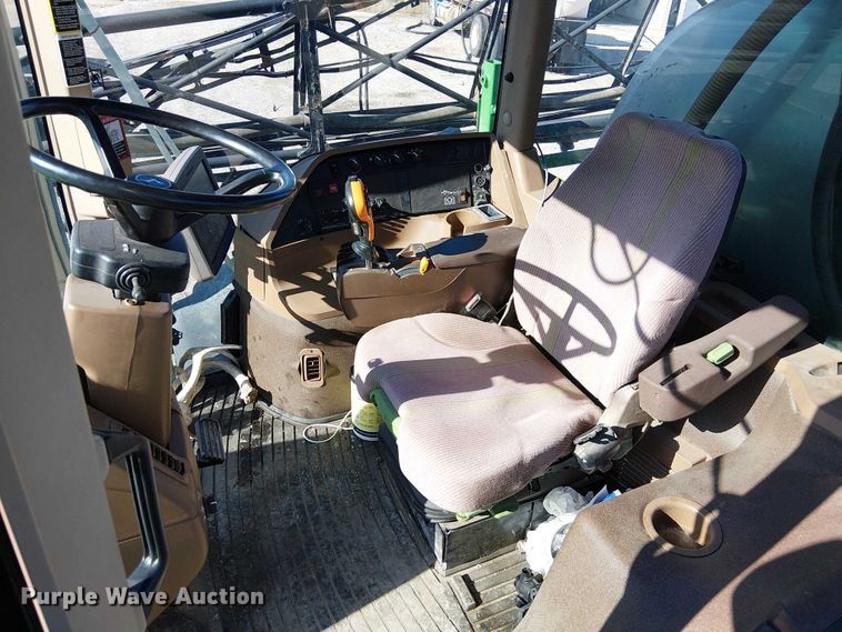 image for item FK0902 John Deere 4730 sprayer