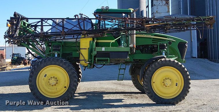 image for item FK0903 2006 John Deere 4720 sprayer