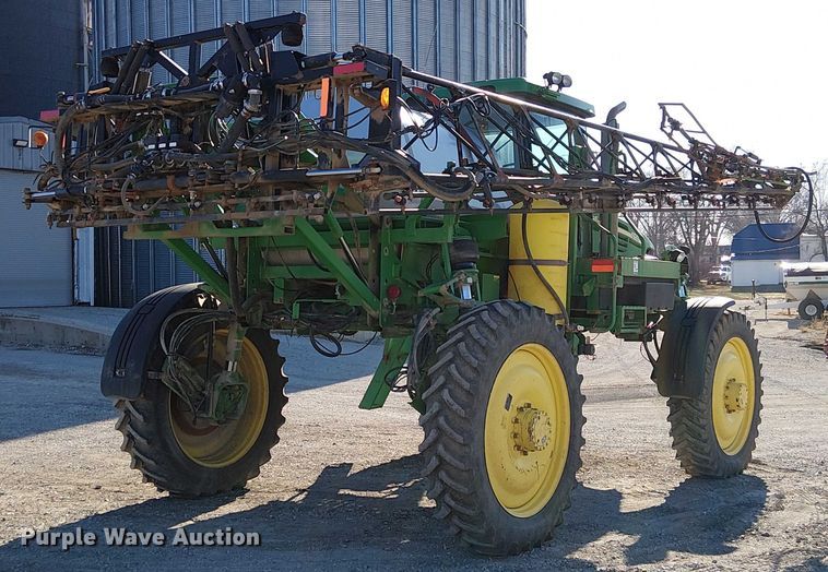 image for item FK0903 2006 John Deere 4720 sprayer