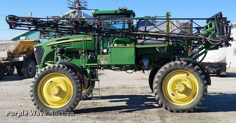 image for item FK0903 2006 John Deere 4720 sprayer
