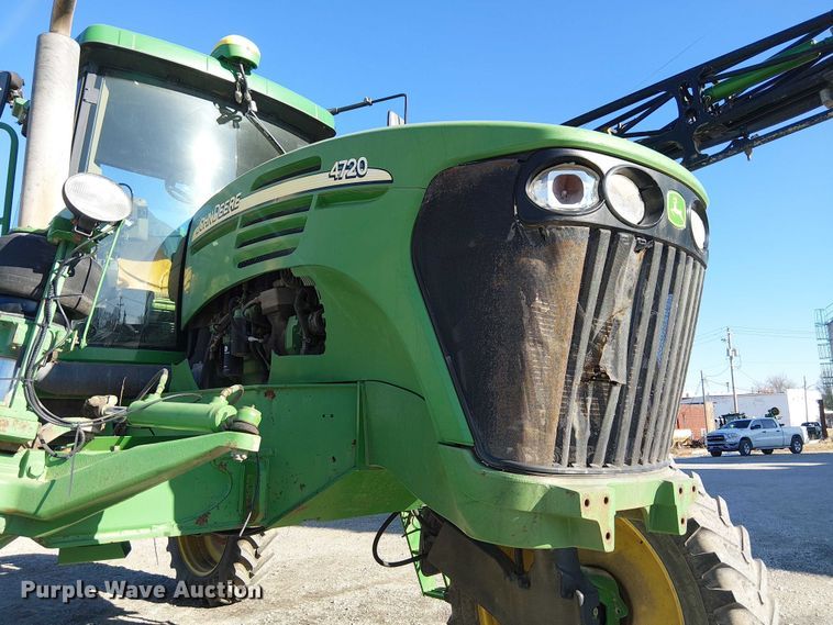 image for item FK0903 2006 John Deere 4720 sprayer