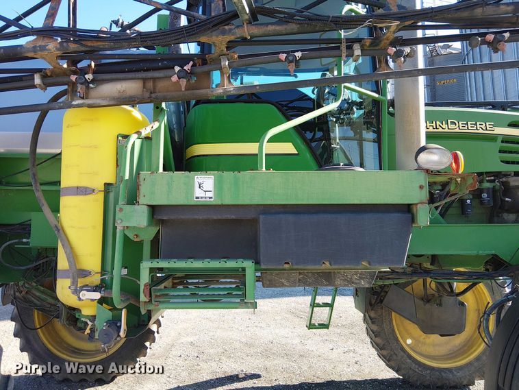 image for item FK0903 2006 John Deere 4720 sprayer