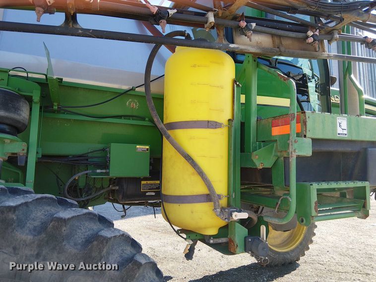 image for item FK0903 2006 John Deere 4720 sprayer