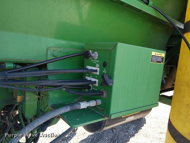 image for item FK0903 2006 John Deere 4720 sprayer