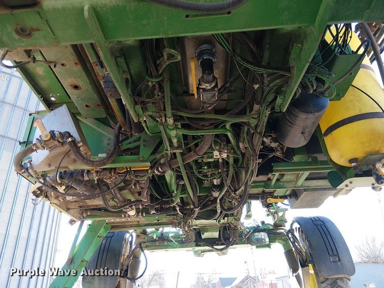 image for item FK0903 2006 John Deere 4720 sprayer