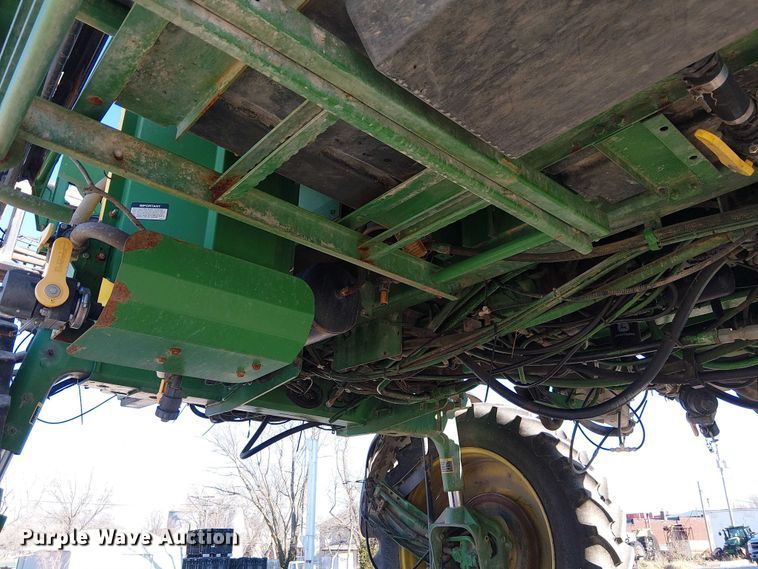 image for item FK0903 2006 John Deere 4720 sprayer