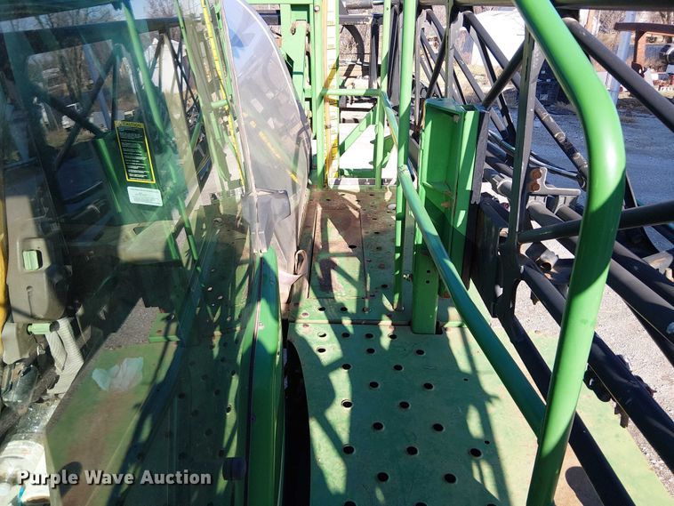 image for item FK0903 2006 John Deere 4720 sprayer