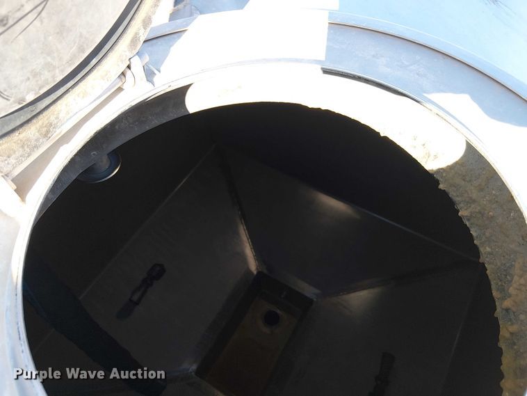 image for item FK0903 2006 John Deere 4720 sprayer