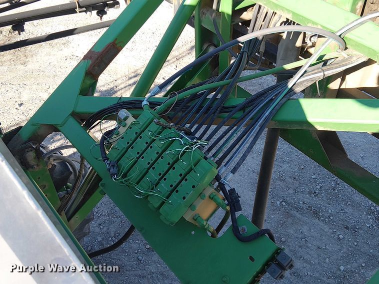 image for item FK0903 2006 John Deere 4720 sprayer