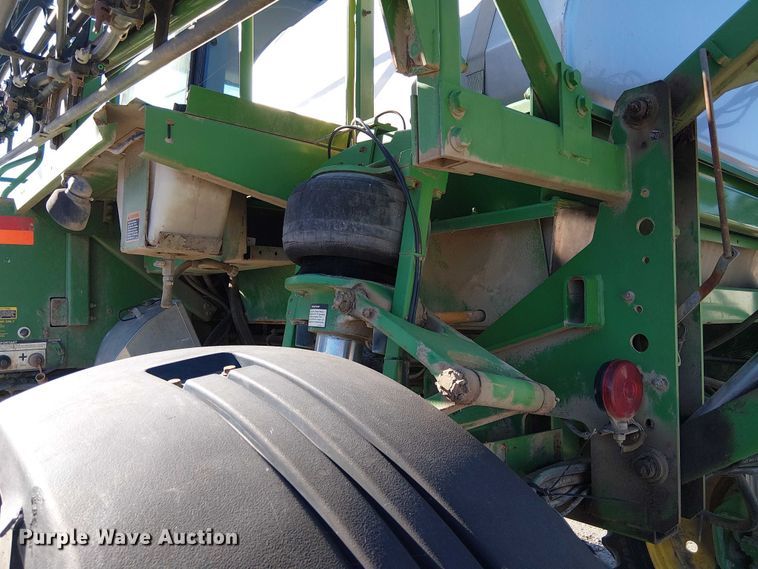 image for item FK0903 2006 John Deere 4720 sprayer