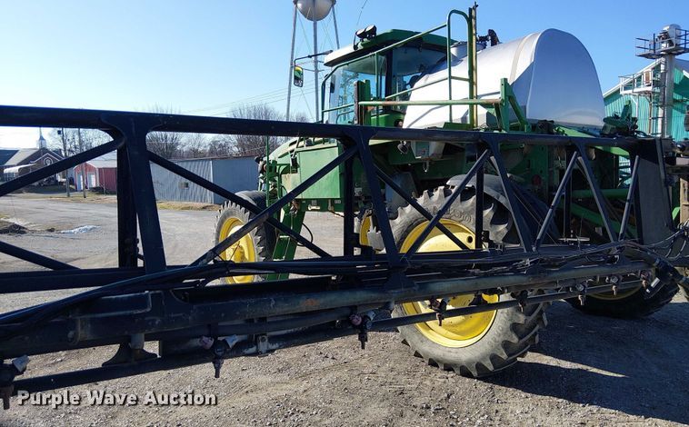 image for item FK0903 2006 John Deere 4720 sprayer