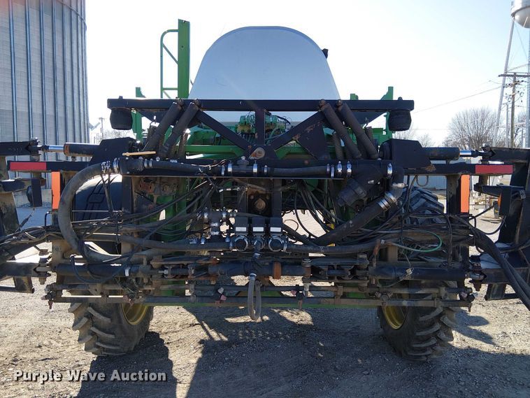 image for item FK0903 2006 John Deere 4720 sprayer