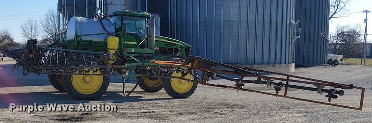 image for item FK0903 2006 John Deere 4720 sprayer
