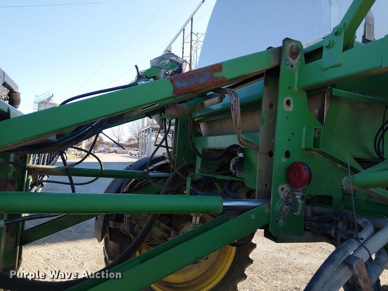 image for item FK0903 2006 John Deere 4720 sprayer