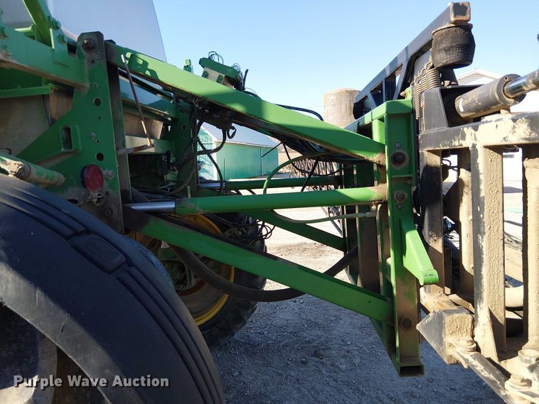 image for item FK0903 2006 John Deere 4720 sprayer