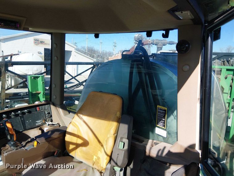 image for item FK0903 2006 John Deere 4720 sprayer