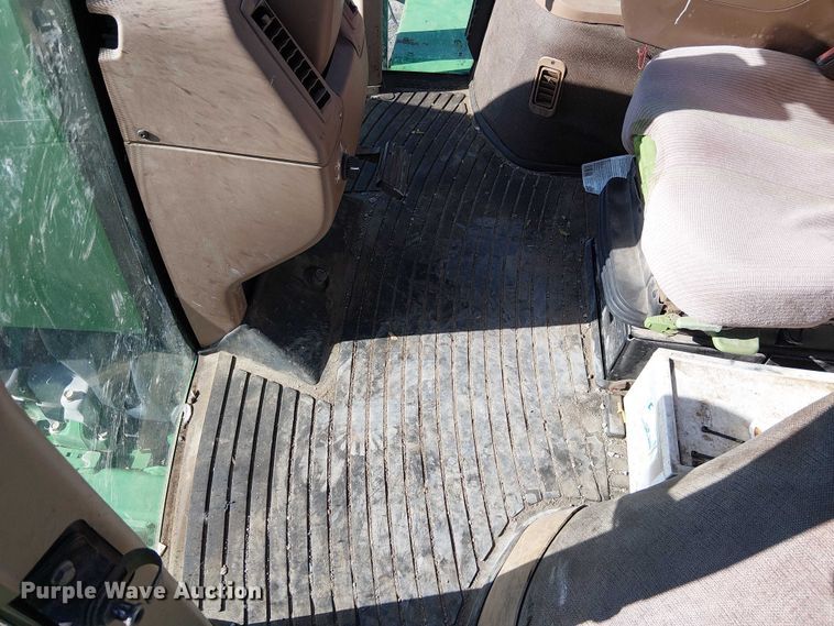 image for item FK0903 2006 John Deere 4720 sprayer