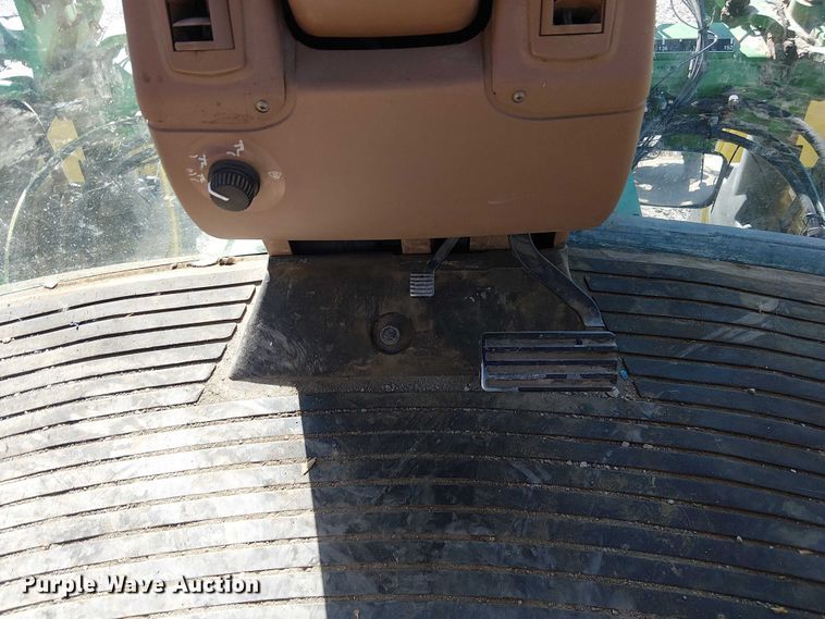 image for item FK0903 2006 John Deere 4720 sprayer