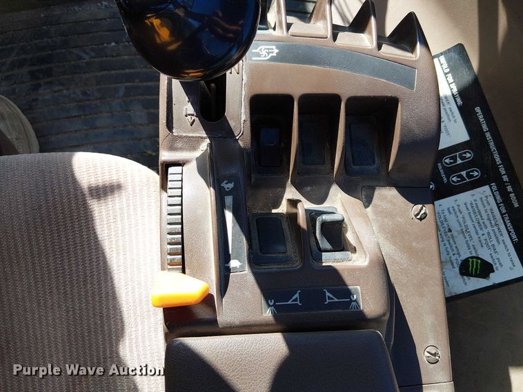 image for item FK0903 2006 John Deere 4720 sprayer