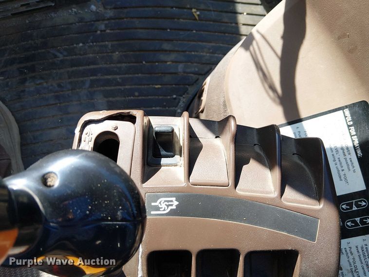 image for item FK0903 2006 John Deere 4720 sprayer