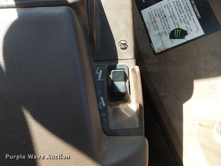 image for item FK0903 2006 John Deere 4720 sprayer