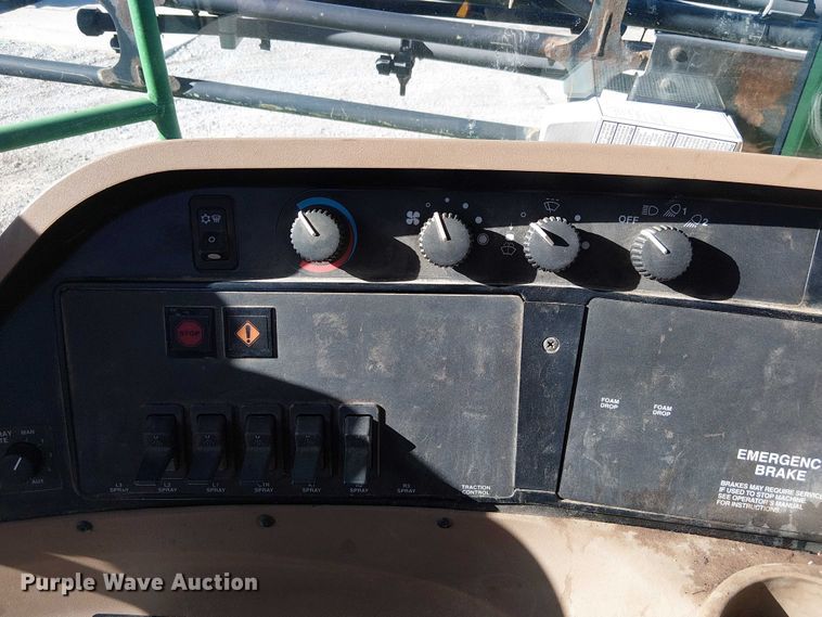 image for item FK0903 2006 John Deere 4720 sprayer