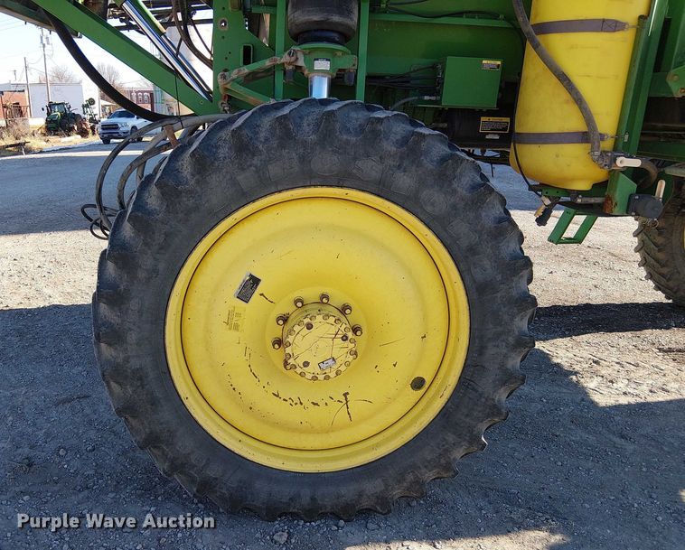 image for item FK0903 2006 John Deere 4720 sprayer