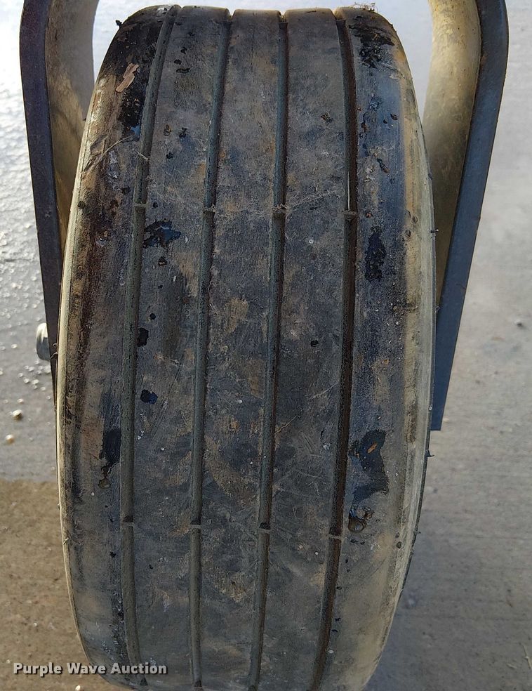 image for item FK0906 Val Metal 530 HT Supercart feed cart