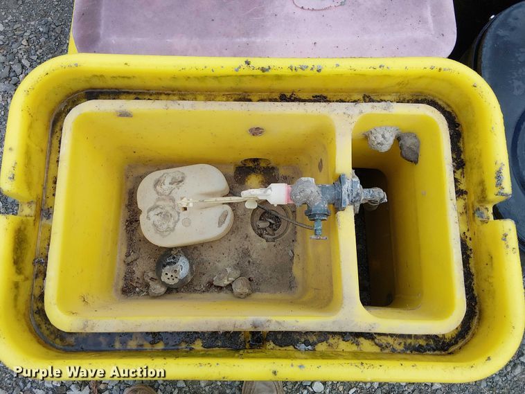 image for item FK0913 (5) livestock waterer