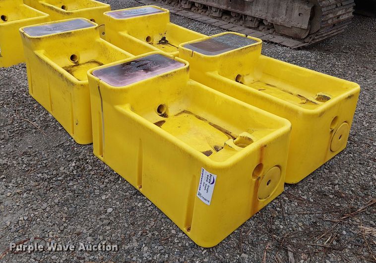 image for item FK0916 (4) livestock waterers