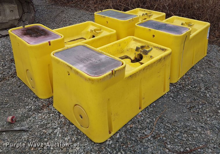 image for item FK0916 (4) livestock waterers