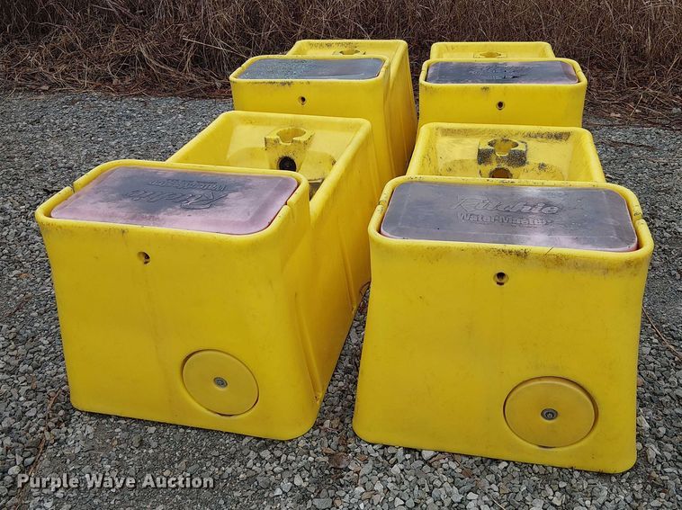 image for item FK0916 (4) livestock waterers