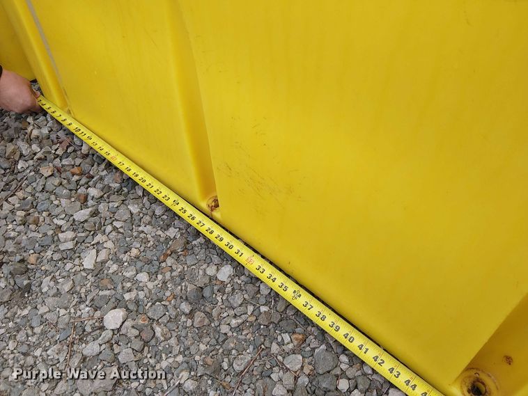 image for item FK0916 (4) livestock waterers