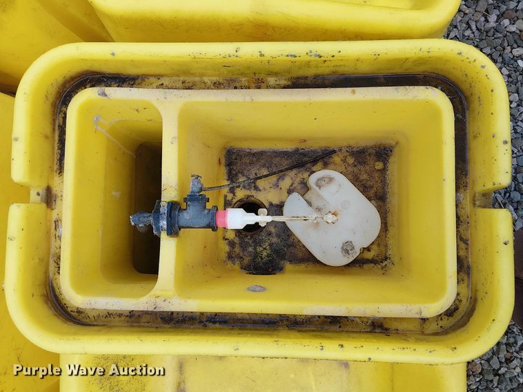 image for item FK0916 (4) livestock waterers