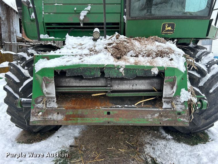 image for item YA1641 1988 John Deere 7720 Titan II RWA combine