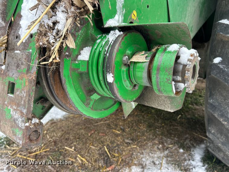 image for item YA1641 1988 John Deere 7720 Titan II RWA combine