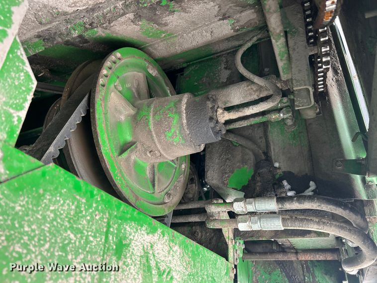 image for item YA1641 1988 John Deere 7720 Titan II RWA combine