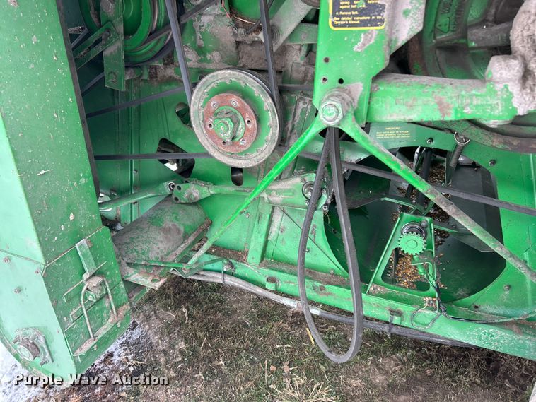 image for item YA1641 1988 John Deere 7720 Titan II RWA combine
