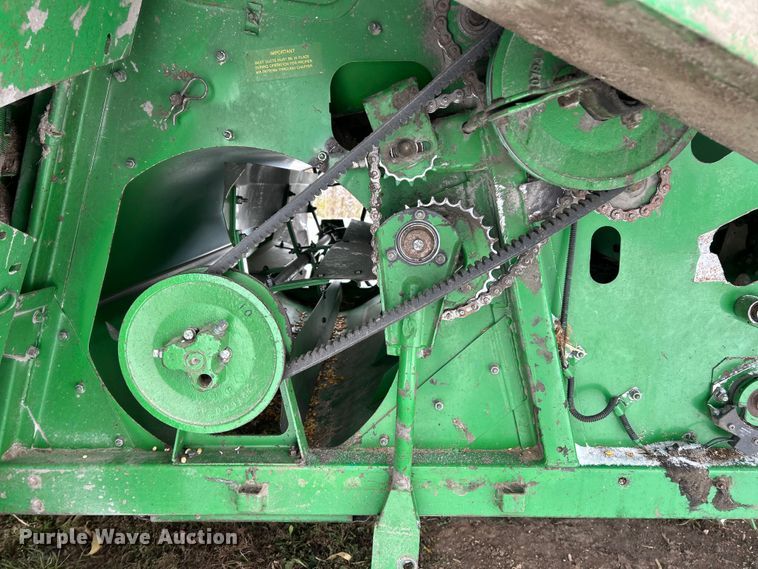 image for item YA1641 1988 John Deere 7720 Titan II RWA combine