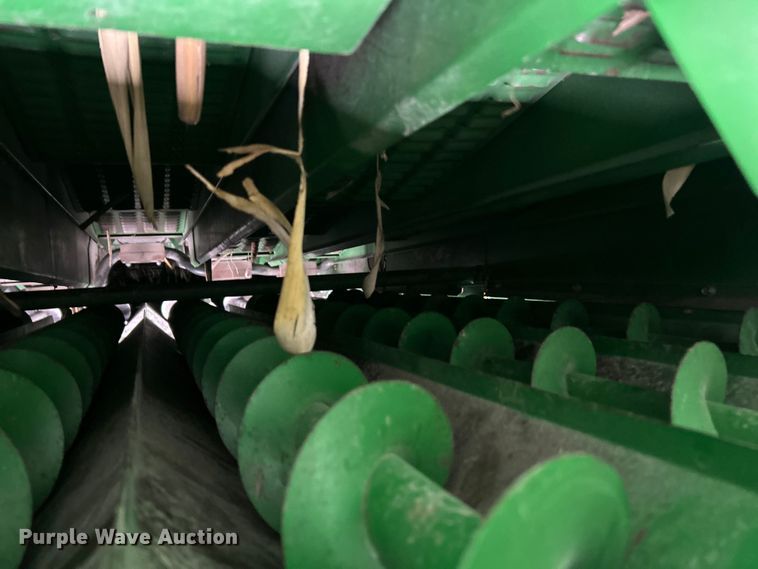 image for item YA1641 1988 John Deere 7720 Titan II RWA combine