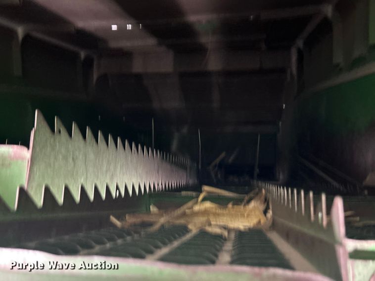 image for item YA1641 1988 John Deere 7720 Titan II RWA combine