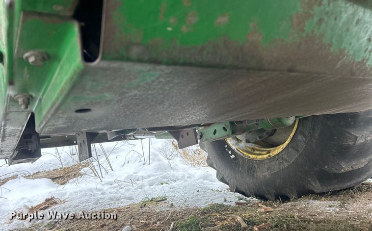 image for item YA1641 1988 John Deere 7720 Titan II RWA combine