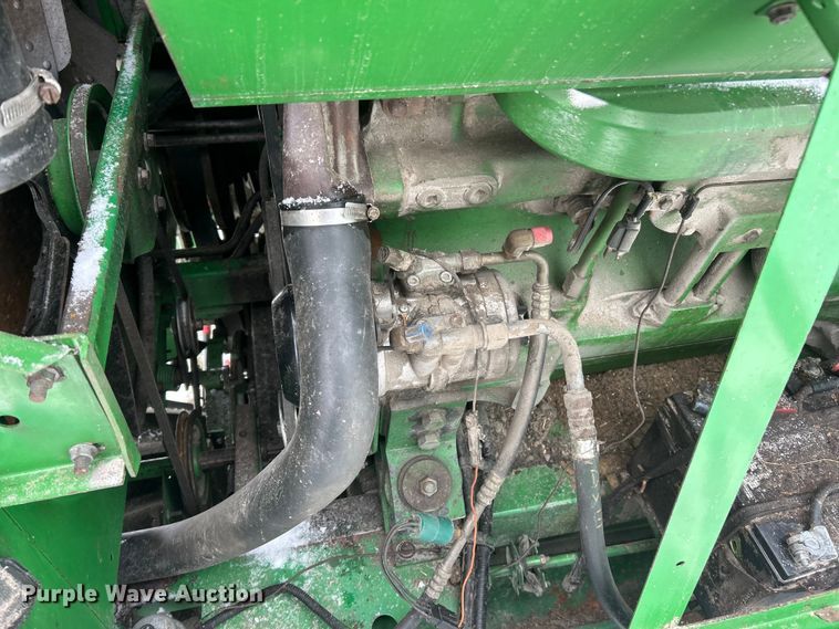 image for item YA1641 1988 John Deere 7720 Titan II RWA combine